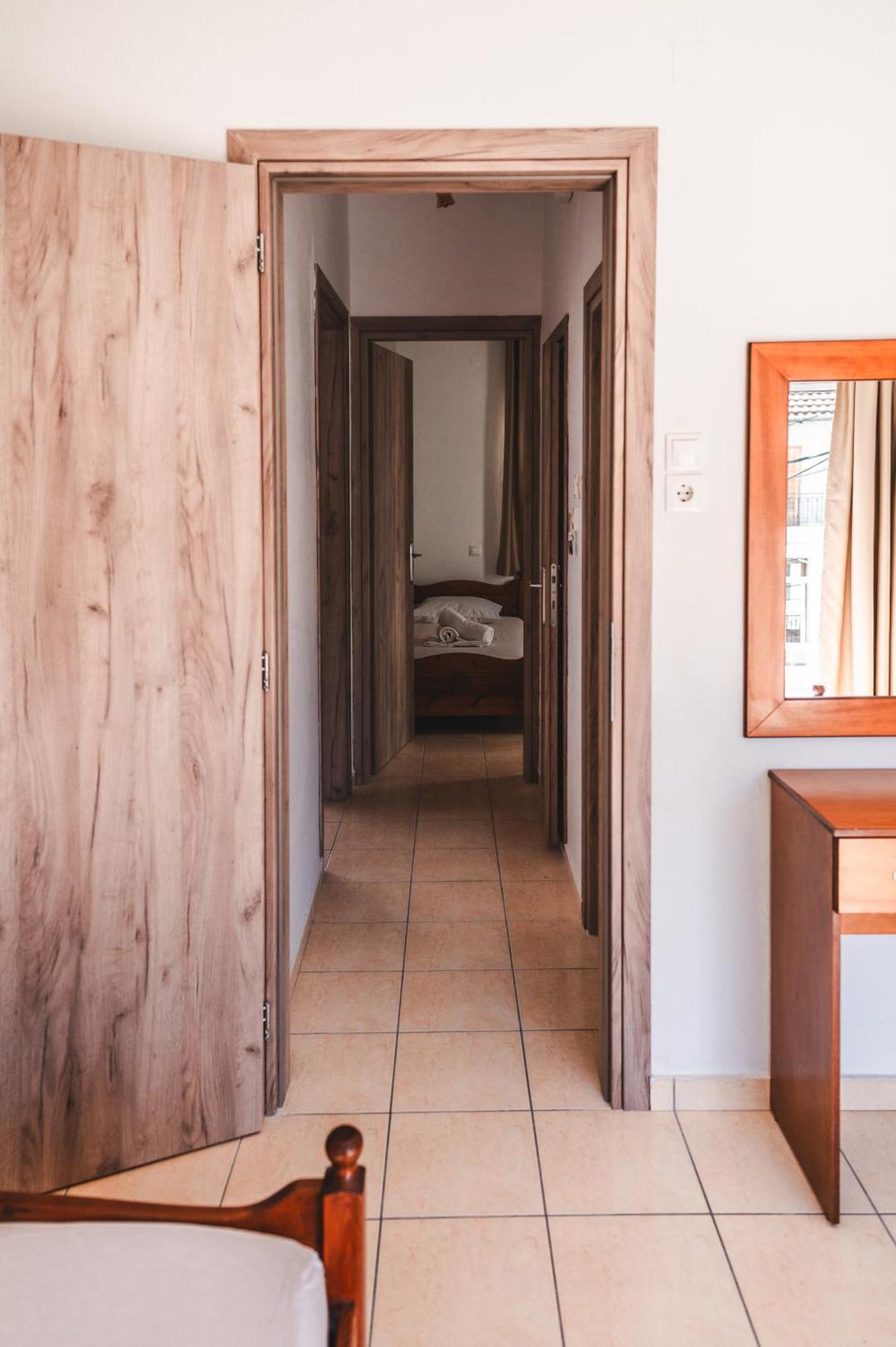 Μpasias Apartments Paralía Dış mekan fotoğraf