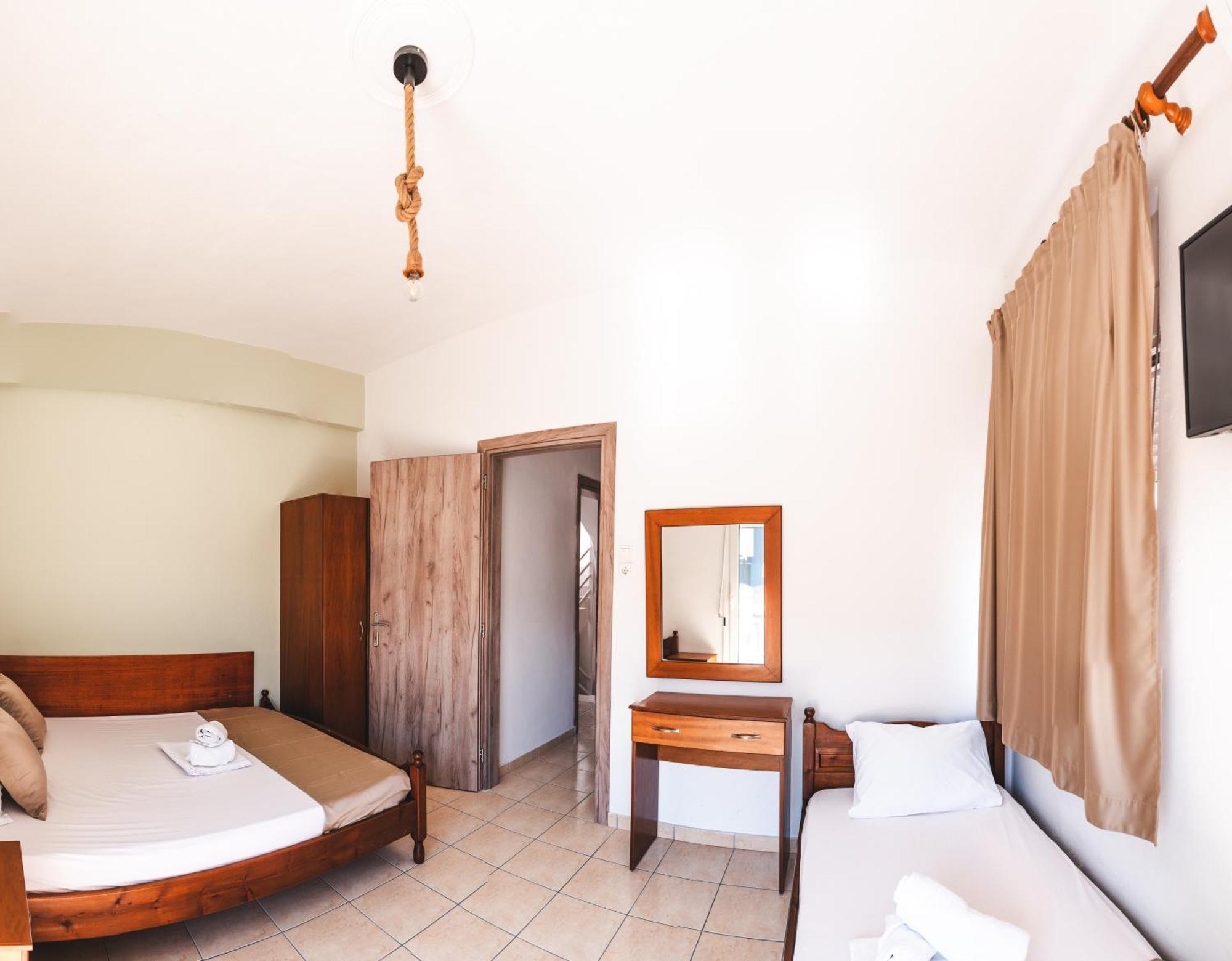 Μpasias Apartments Paralía Dış mekan fotoğraf