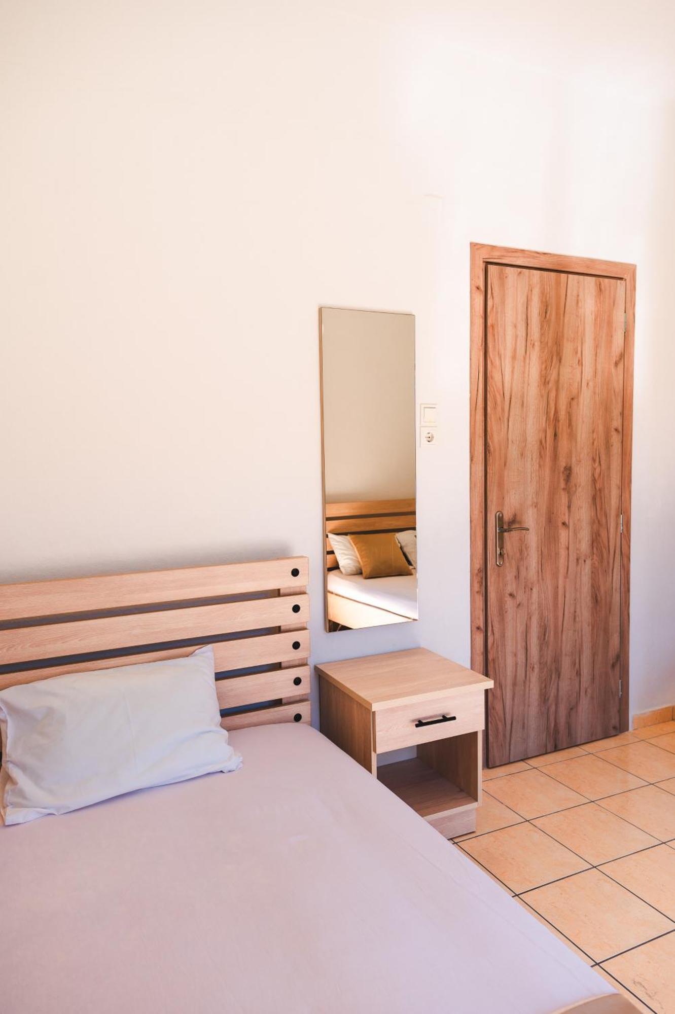 Μpasias Apartments Paralía Dış mekan fotoğraf